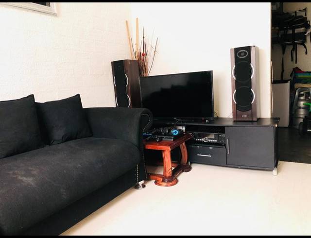 3 BEDROOM TOWNHOUSE FOR SALE IN KENSINGTON